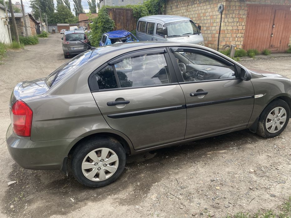 Hyundai Accent 2010