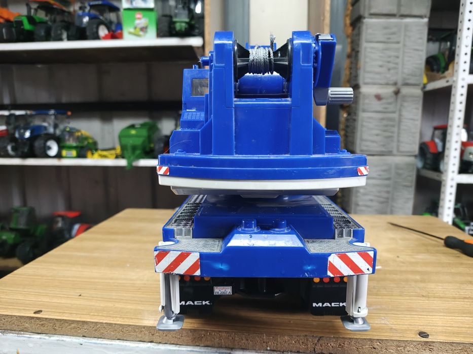 Bruder Mack dźwig