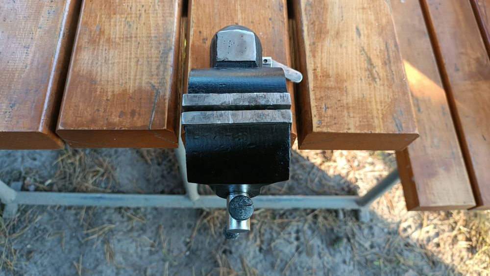Polskie imadło obrotowe PJWp 63 mm