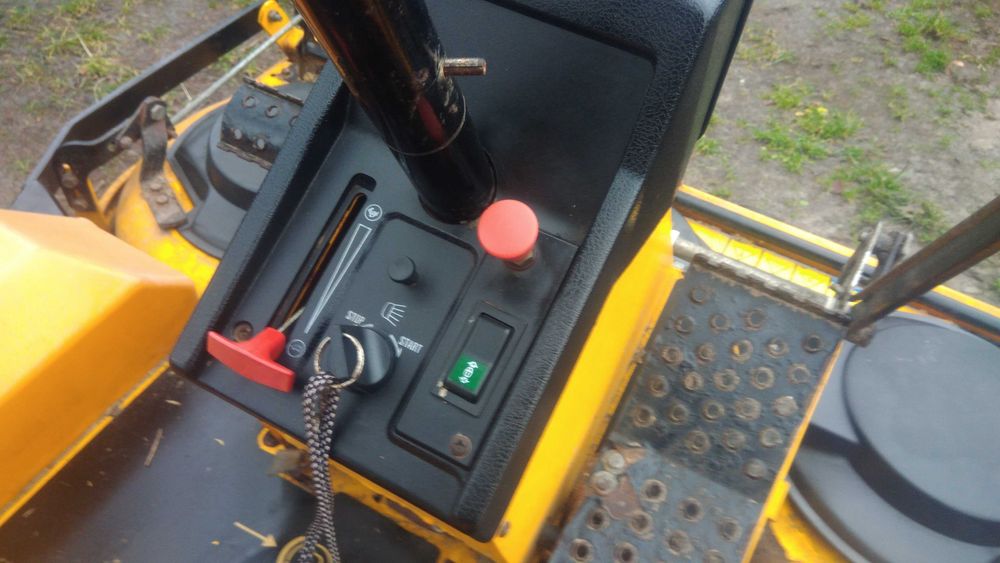 Kosiarka traktorek odśnieżacz  STIGA PARK 135 cm zadbany automat pług