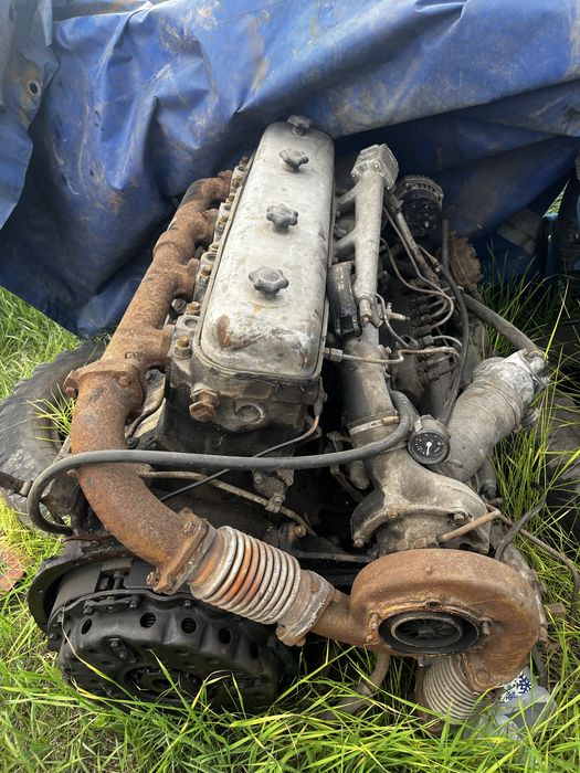 Двигу на грузовий автомобіль