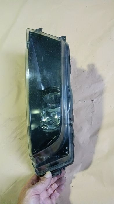 Farol neblina nevoeiro Skoda Octavia 3 de 2015