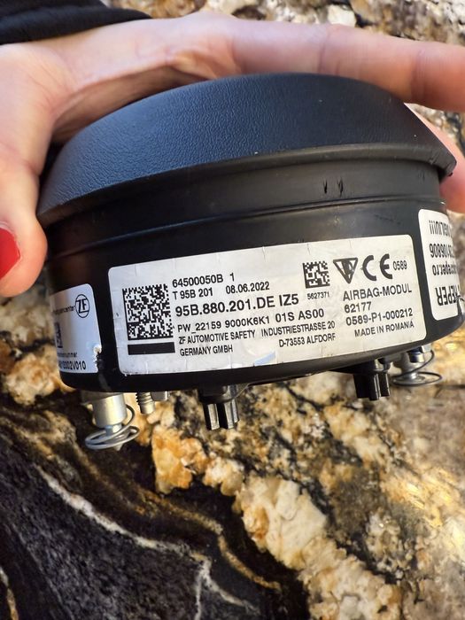 Oryginalna poduszka powietrzna Porsche Macan – rok 2022