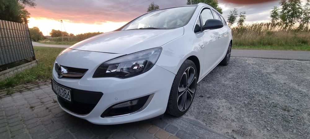 Opel Astra Opel Astra J 1.6 Turbo Benzyna