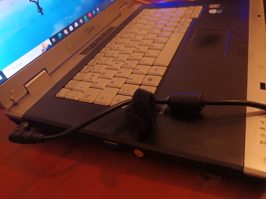 PC portátil " Fugitsu Siemens "