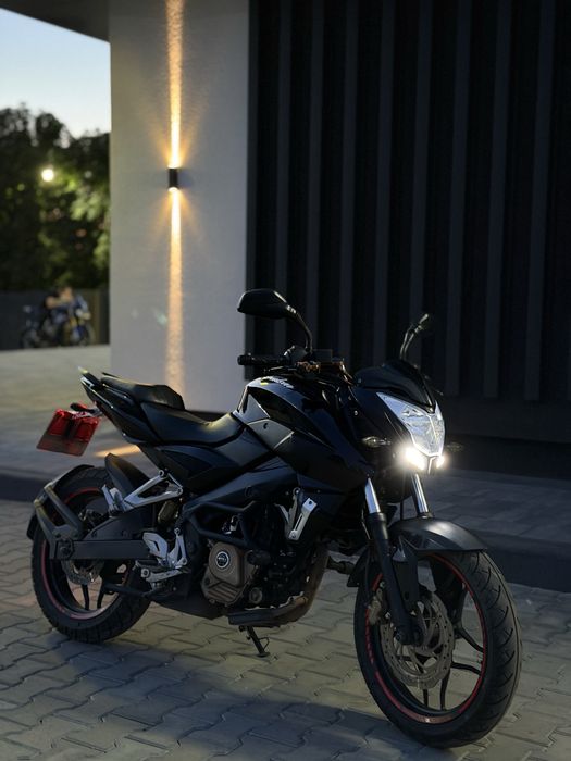 Bajaj Pulsar ns200