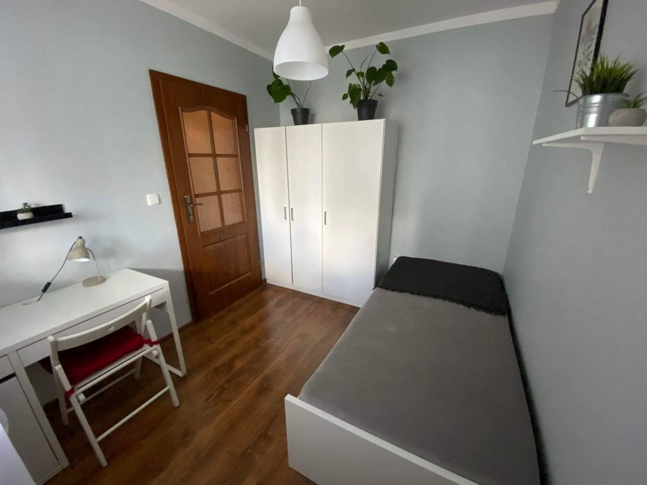 Pokój 9 m² Avia Czyżyny – dla kobiety
