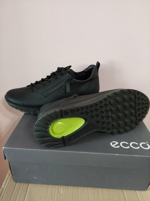 Чоловічі кросівки ECCO ST.1   45-го розміру.