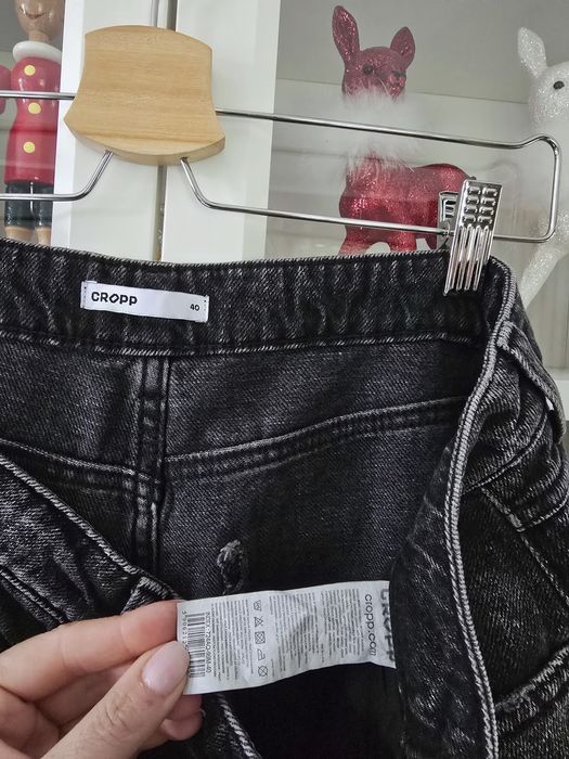 Cropp spodnie jeansowe z szerokimi nogawkami 40
