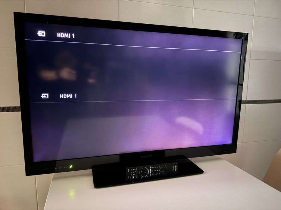 Sony BRAVIA KDL-40EX720 / 40”