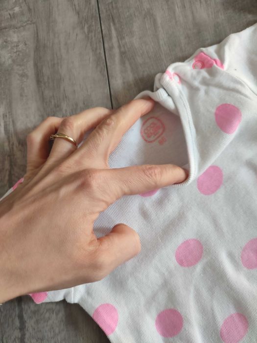 Zestaw trzech par body z krótkim rękawem 86cm