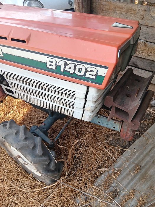 Vendo trator  rubota