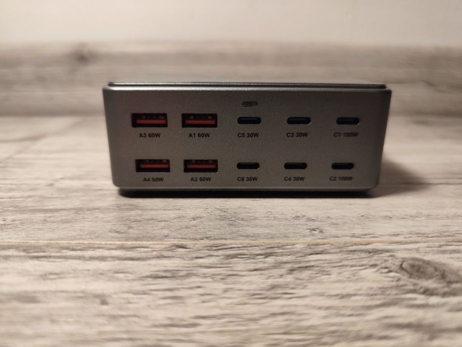 Nowa wieloportowa stacja ładowania 330W