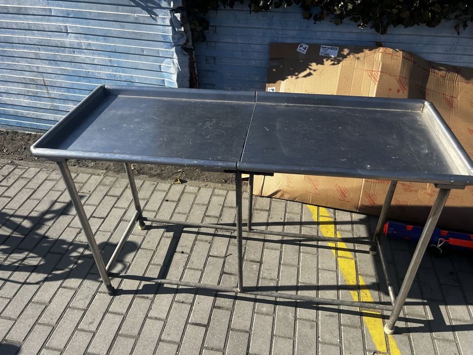 Stół z blachy kwasoodpornej