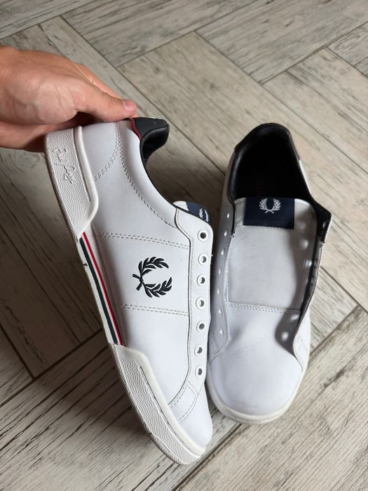 Białe trampki Fred Perry, rozmiar 42