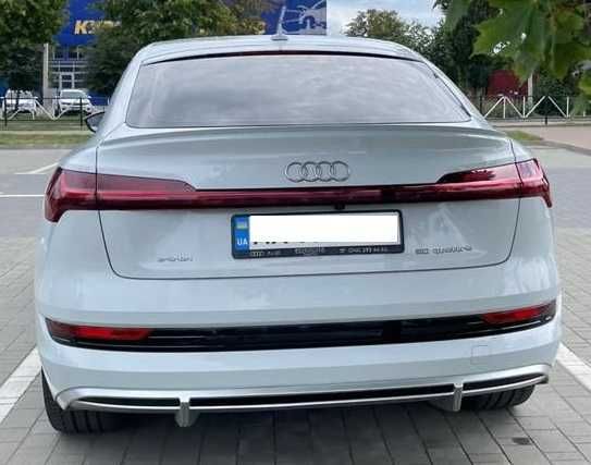 Audi e-tron 2020 модель 2021 р Запас ходу 400
