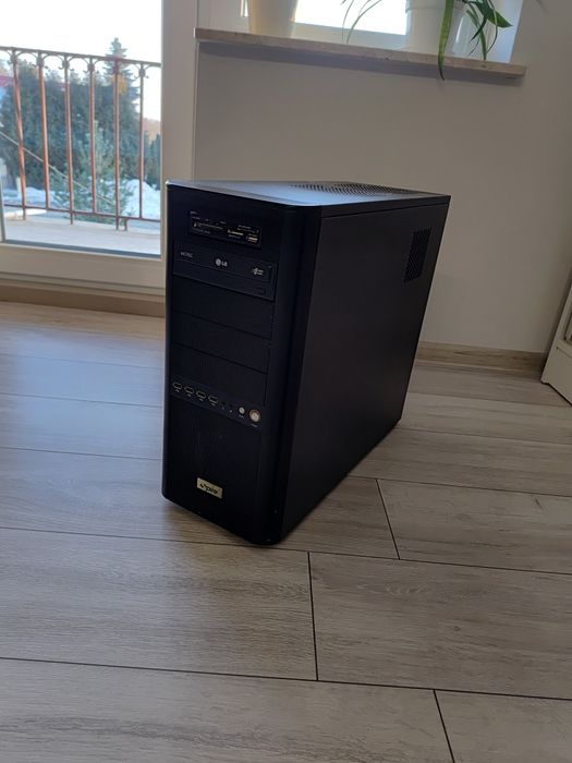 Komputer stacjonarny