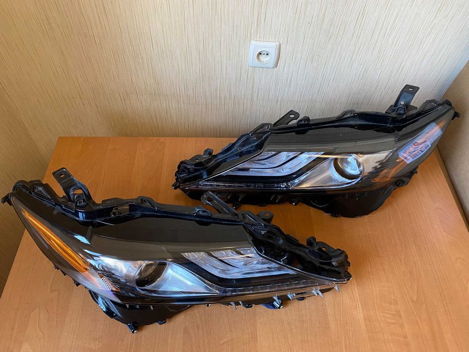 ОРИГІНАЛ Фари Toyota Camry 70 (2018–2024) FULL LED XLE/XSE ліва права