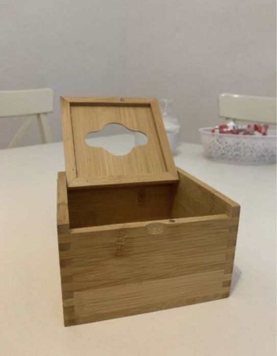 Серветниця деревʼяна