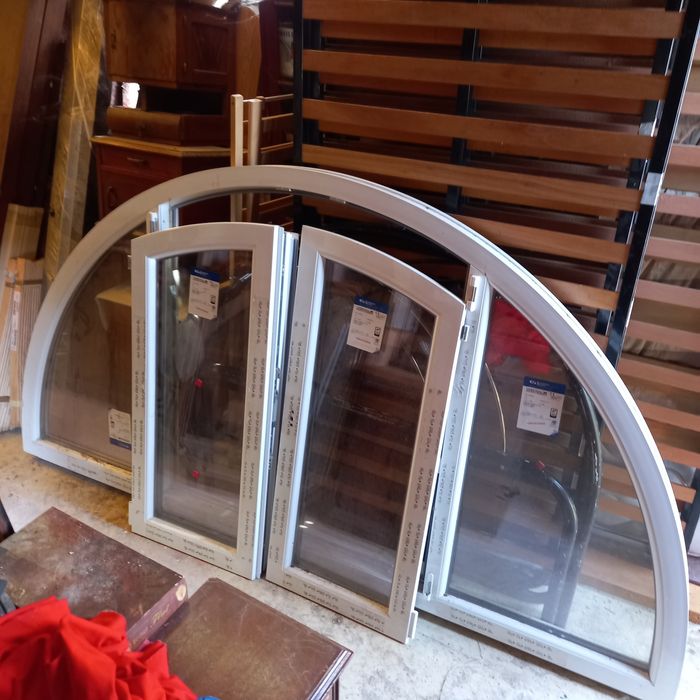 Caixilho Oval Rehau64740457426817120