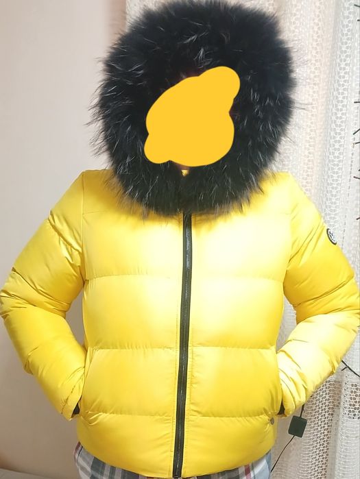 Жіноча зимова куртка