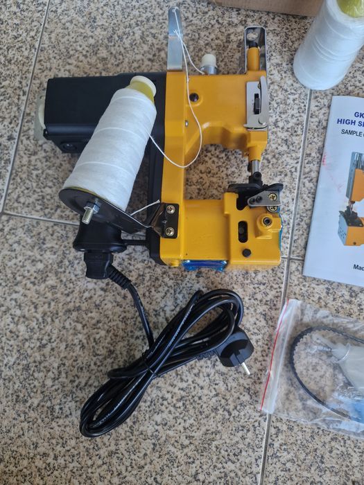 máquina de costura  para sacos portátil.  NOVA no