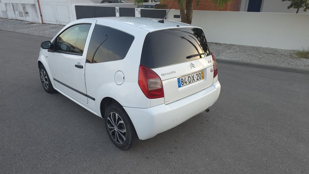 Vende se Cintroen c2