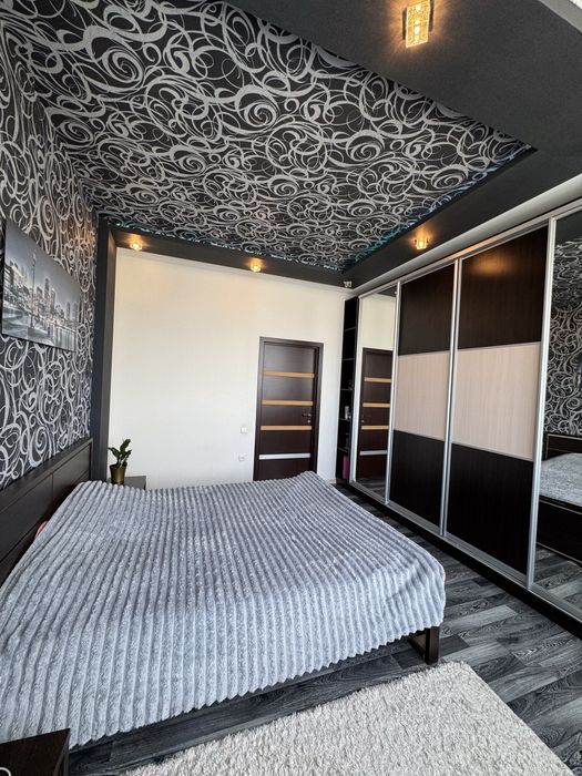 ЖК Мир, Ботанический сад, Саржин яр, продам 2 к квартиру