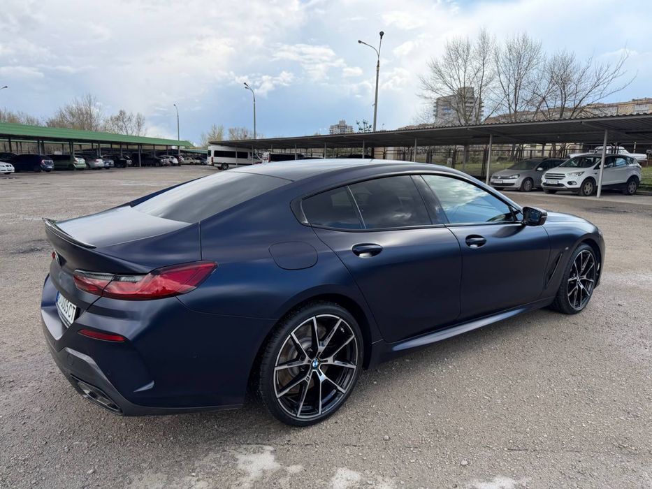 BMW 840D офіційний автомобіль
