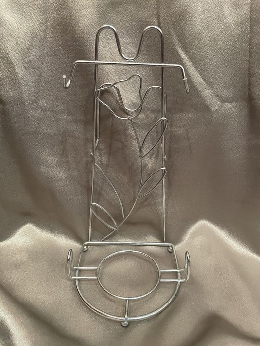 Металлические подставки под чашки. Посуда из глины