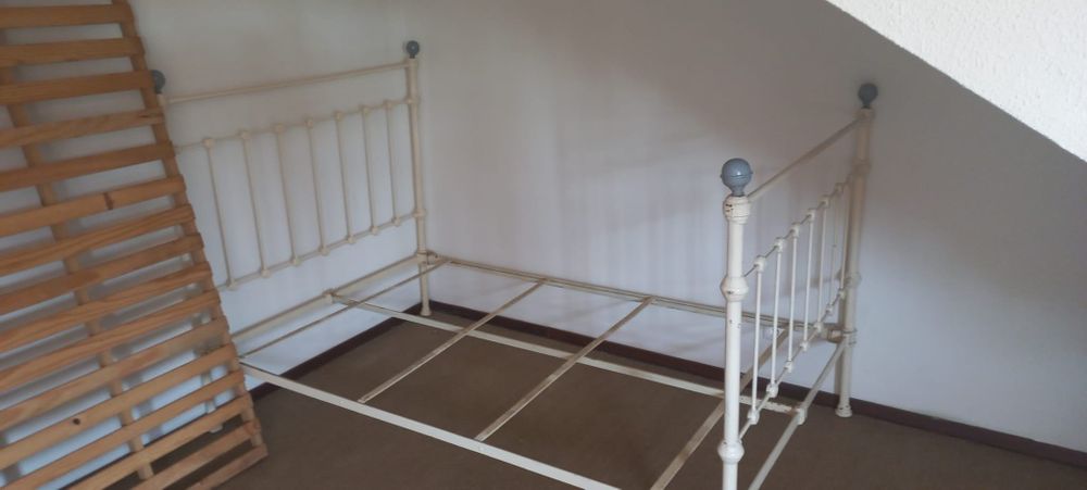 Cama em ferro antiga Vintage