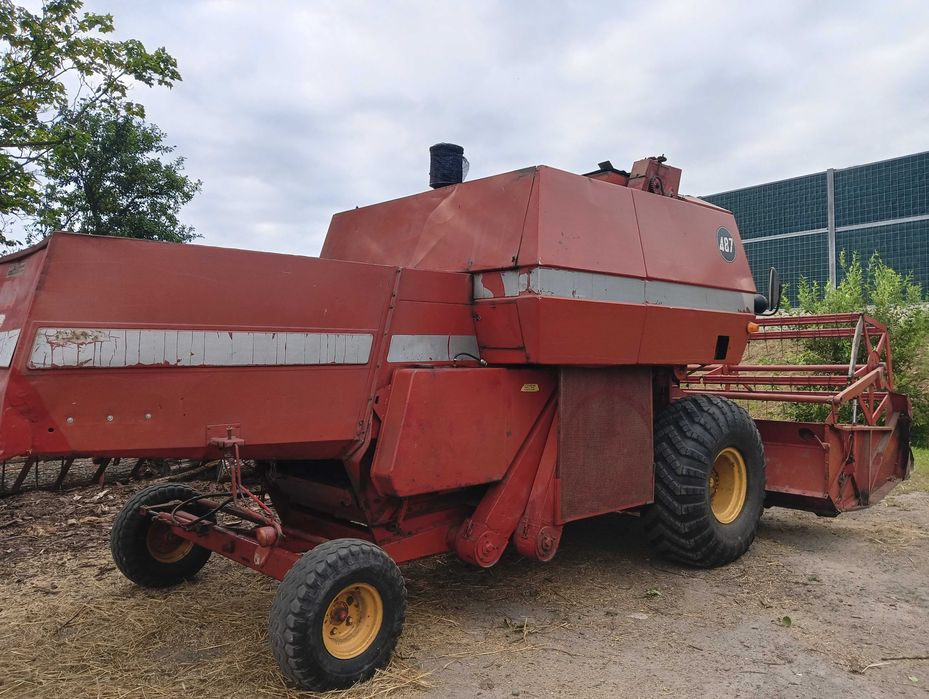 Kombajn Massey Ferguson 487