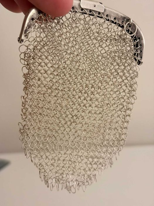 Porta‑moedas de prata antiga - malha original - com desgaste