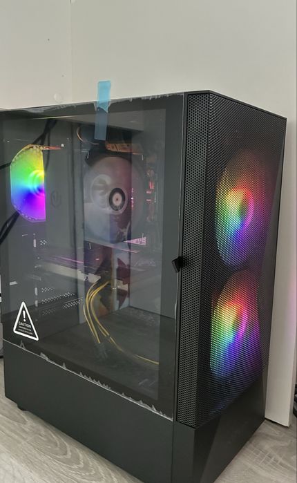 Komputer Gamingowy RX 6600XT 8GB Ryzen 5 5500 16GB RAM 512GB SSD