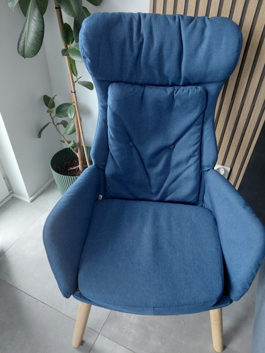 Fotel granatowy uszak