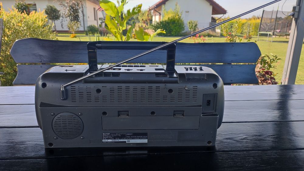 Radiomagnetofon Sharp wq-t370