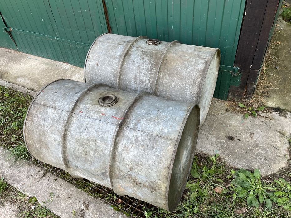 Beczki 200l po oleju napędowym