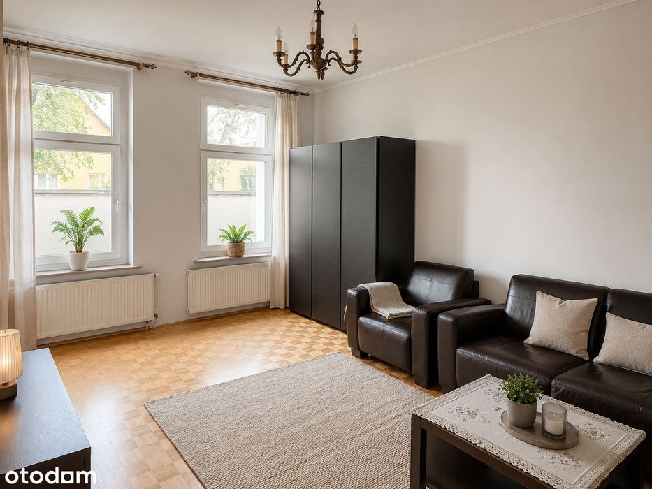 Przestronne 2 pokojowe mieszkanie w Centrum | Piwnica