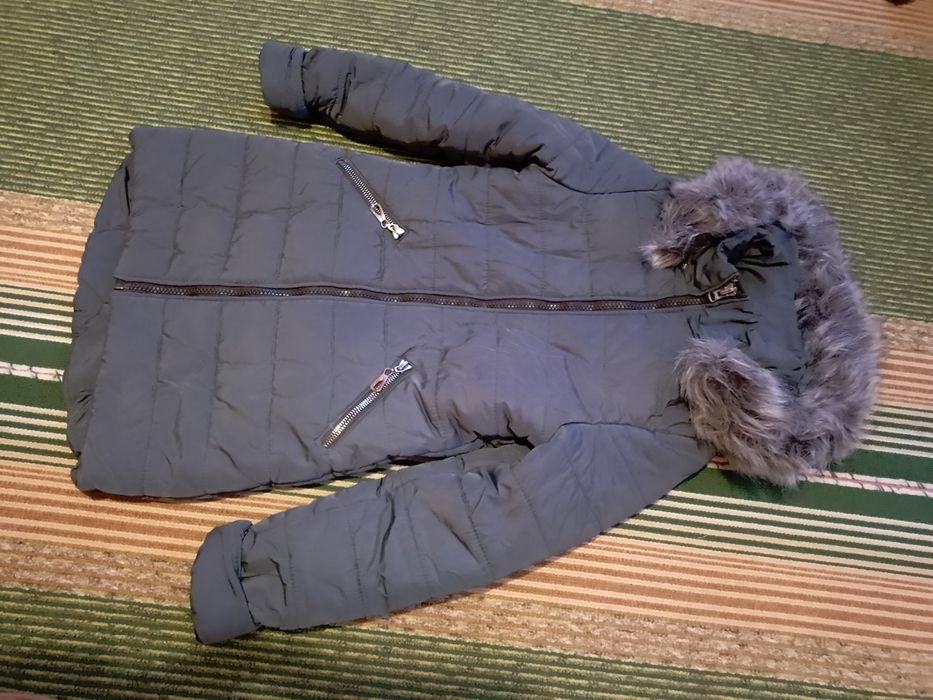 Зимова курточка для дівчинки