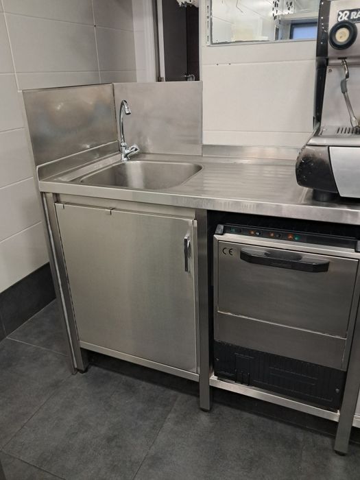 Bancada em inox  com cuba da loiça