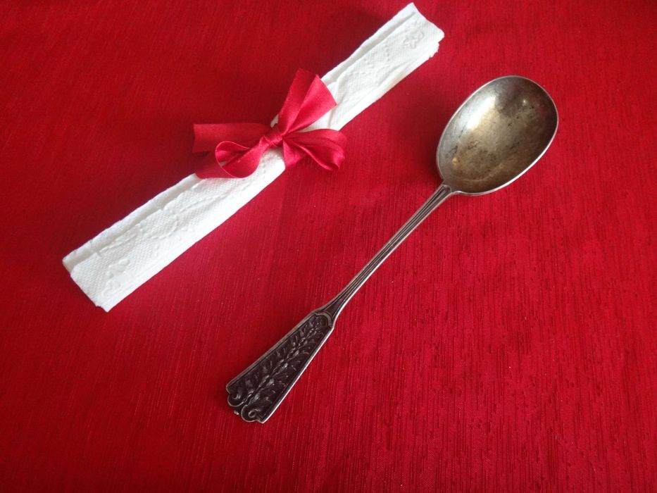 Srebrna łyżka do sałatki