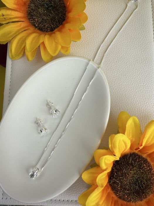 Conjunto gota pedra zirconia folheado a prata