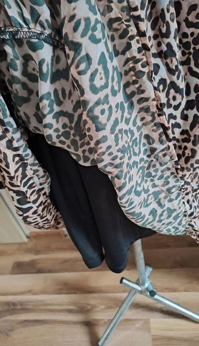 Sukienka w panterkę rozmiar 40