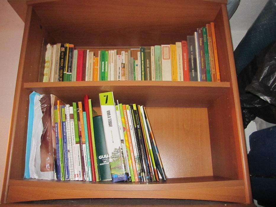 2 estantes como novas-35€ as 2