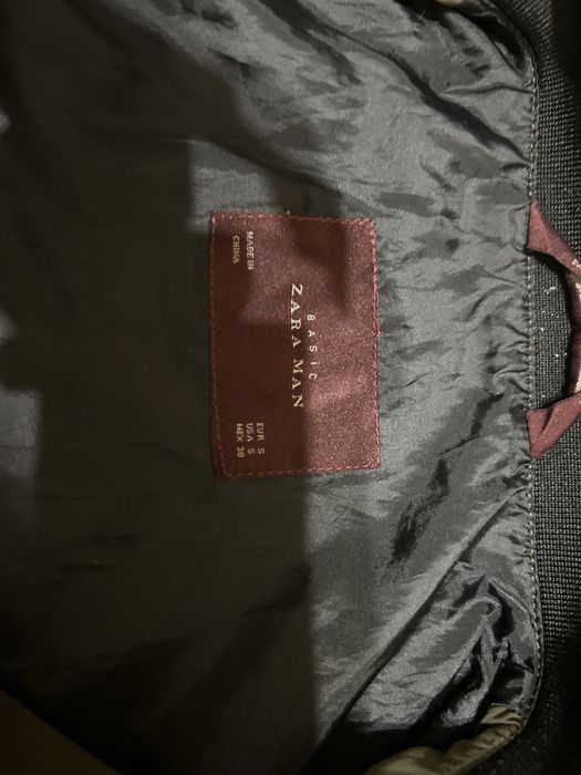 Бомбер ZARA.