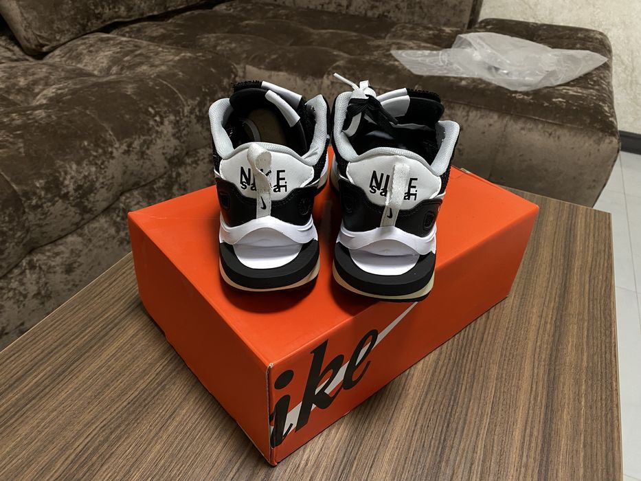 Продаю Nike sacai
