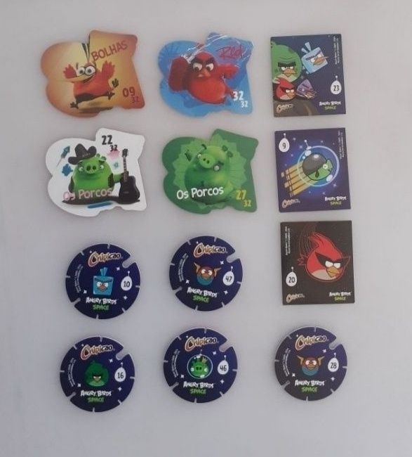 Cromos e Tazos Matutano Angry Birds e Looney Tunes