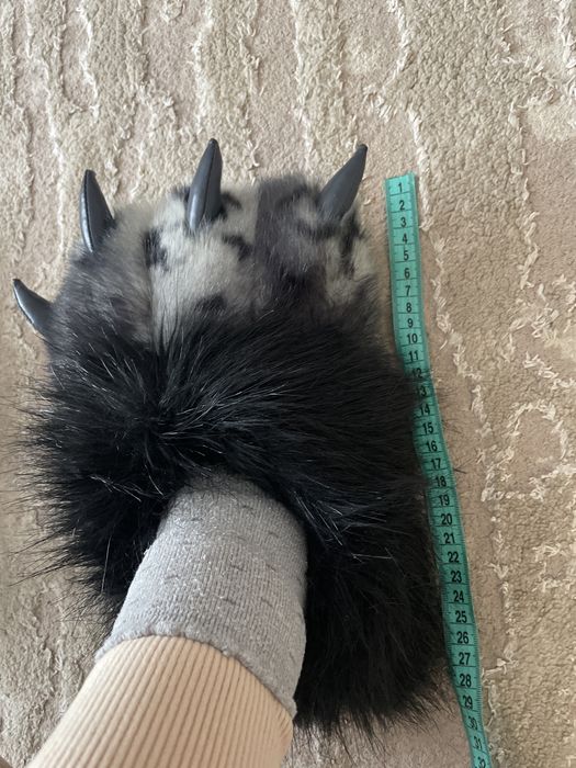 Тапки лапки лапи з кігтями