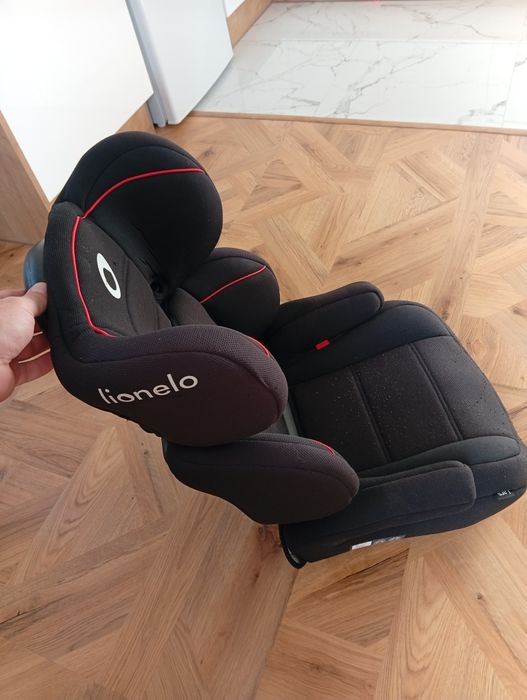 Fotelik samochodowy Lionelo Lars 15-36 kg