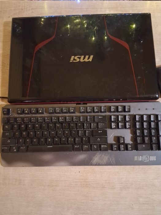 Sprzedam laptopa msi